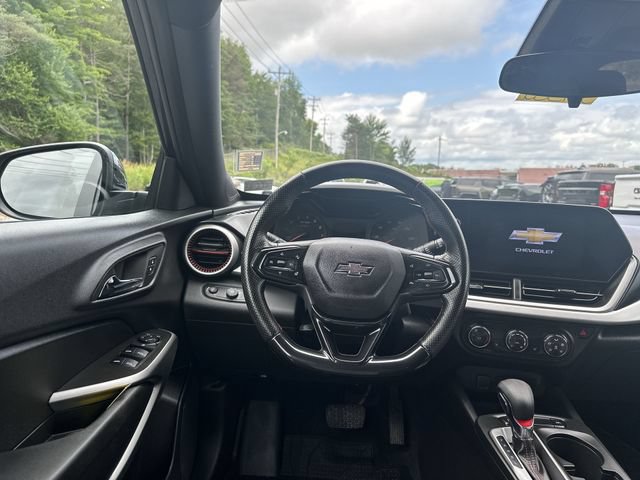 Certified 2024 Chevrolet Trax RS FWD image 12