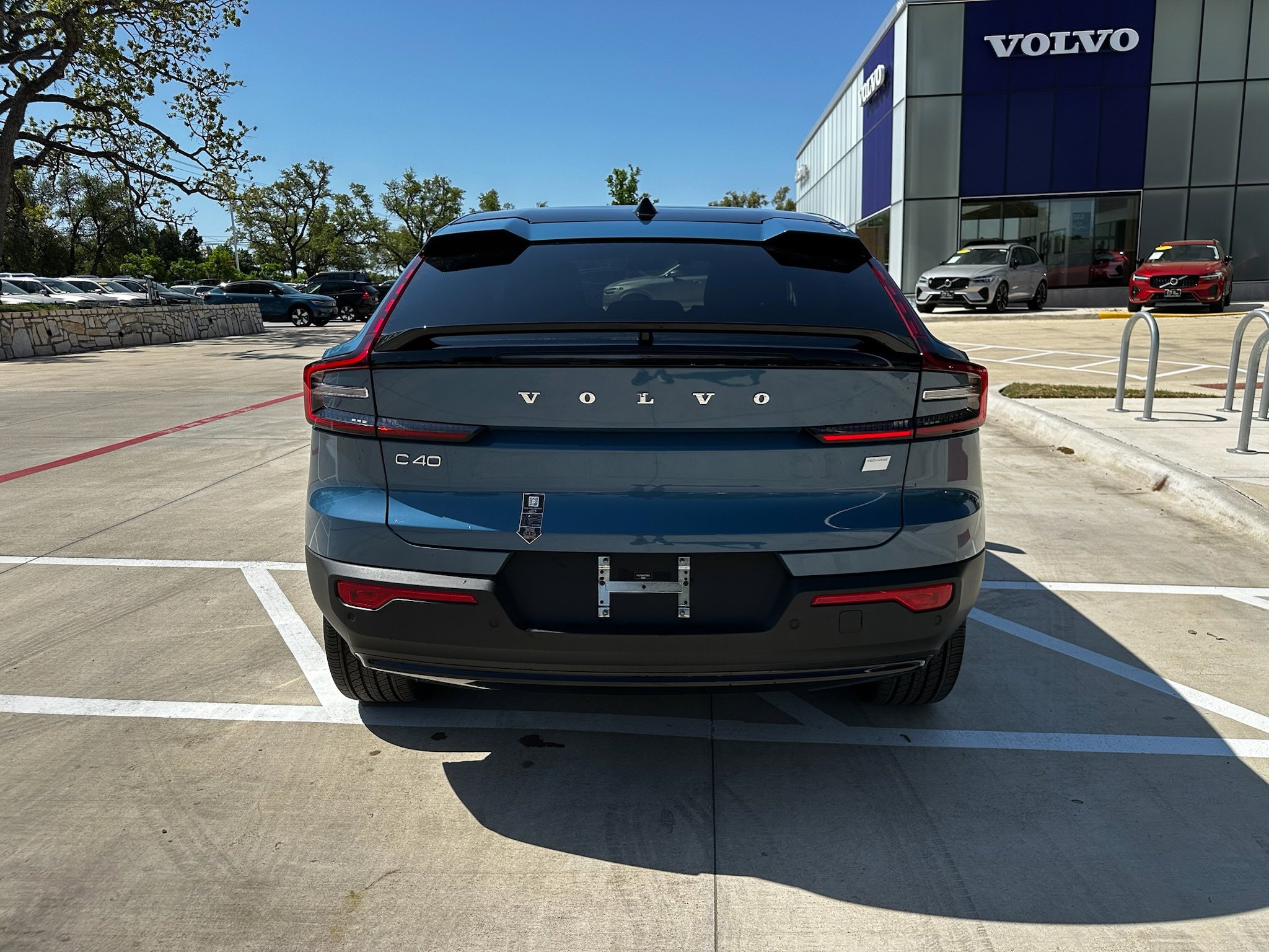 Certified 2024 Volvo C40 Recharge Core w/ Climate Package image 5