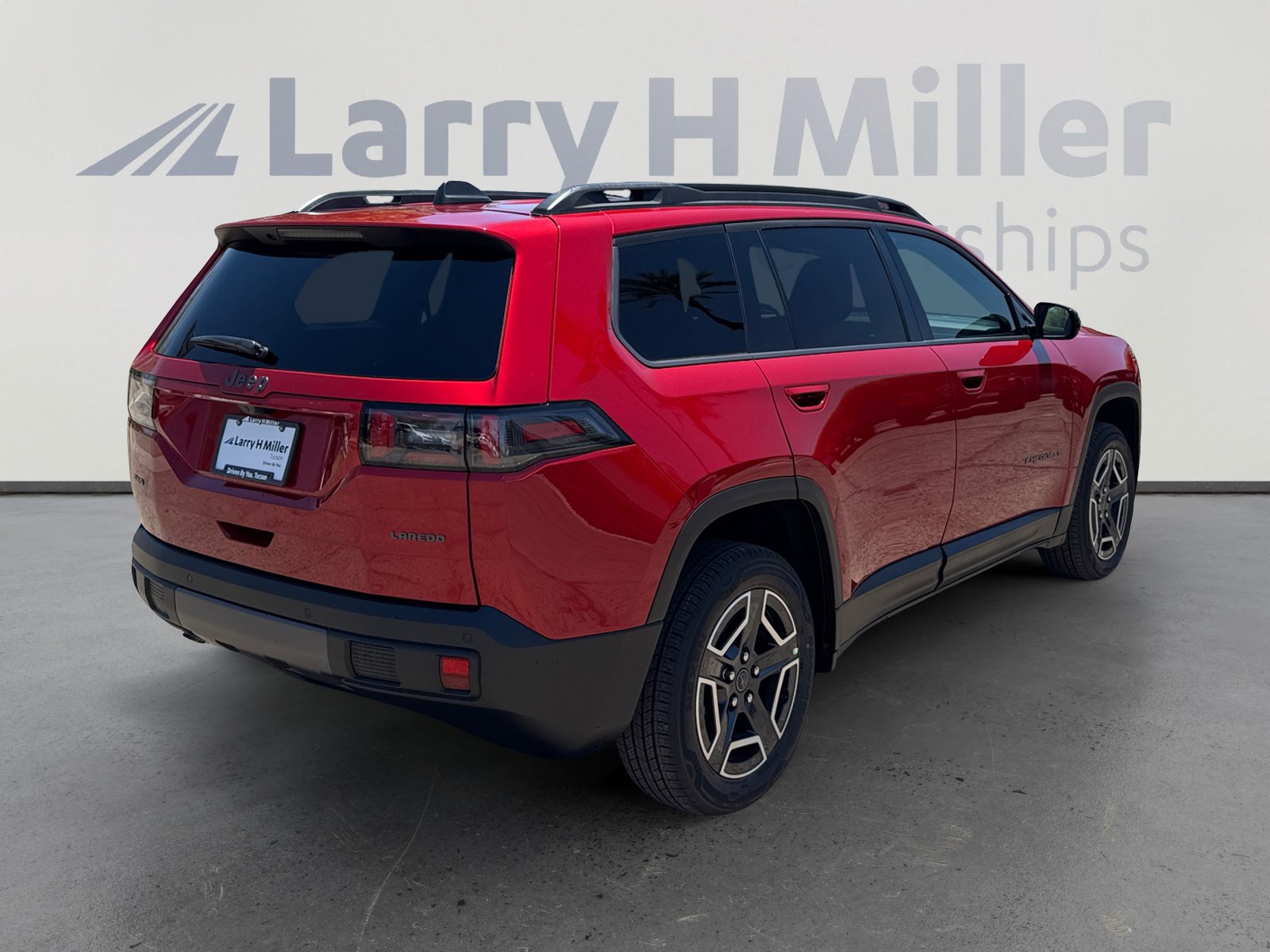 New 2026 Jeep Cherokee Laredo AWD/4WD image 5