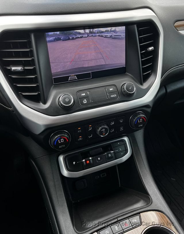 Used 2020 GMC Acadia SLE FWD image 26
