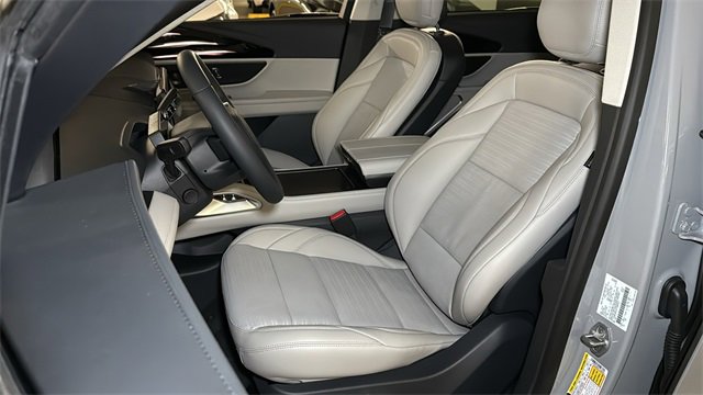 New 2026 Lincoln Nautilus Reserve image 18