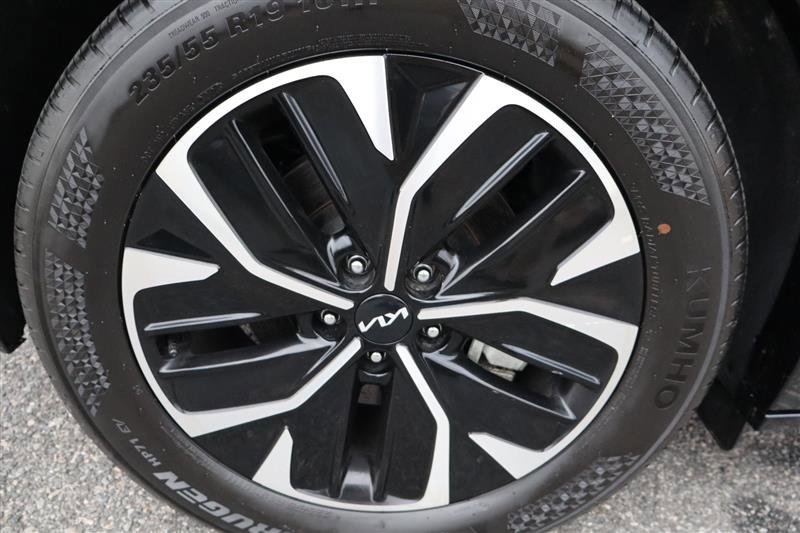 Used 2023 Kia EV6 Wind image 32