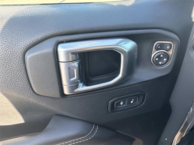 Used 2021 Jeep Wrangler Unlimited Sahara w/ Cold Weather Group image 17