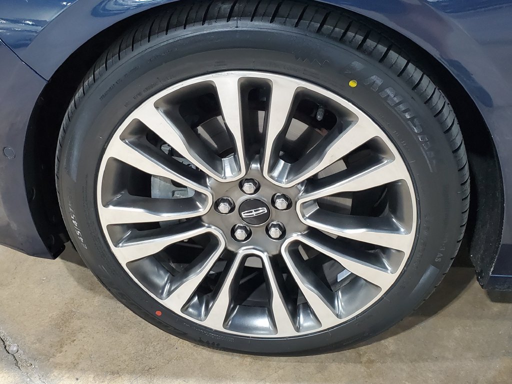 Used 2017 Lincoln Continental Reserve w/ Luxury Package AWD/4WD image 45