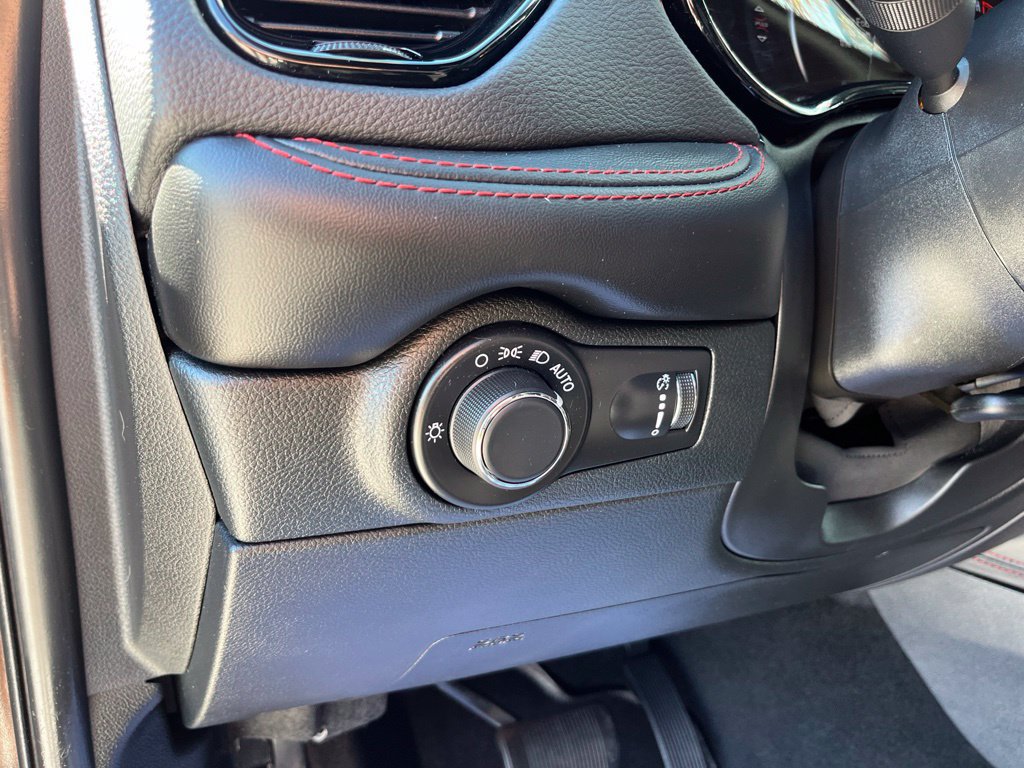 Used 2024 Dodge Durango GT AWD/4WD image 8