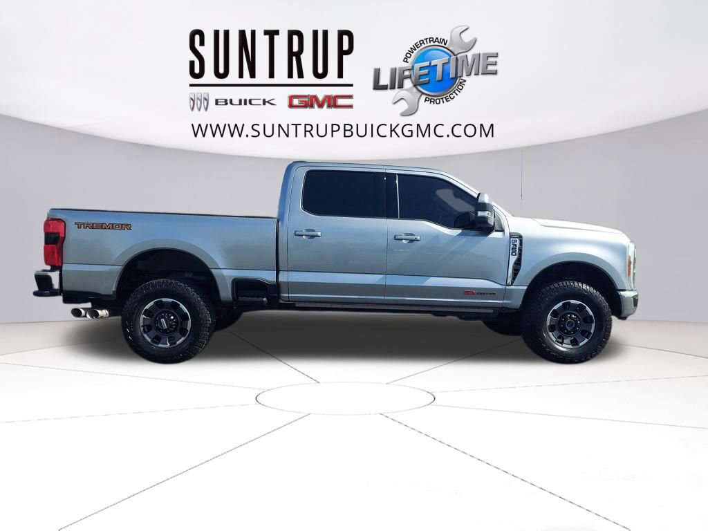 Used 2023 Ford F350 Lariat w/ Tremor Off-Road Package image 7