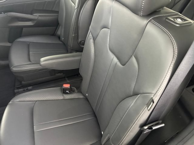 Certified 2025 Kia Sorento SX FWD image 26