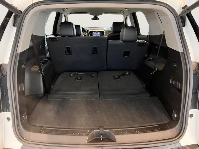 Certified 2023 GMC Acadia SLT image 9