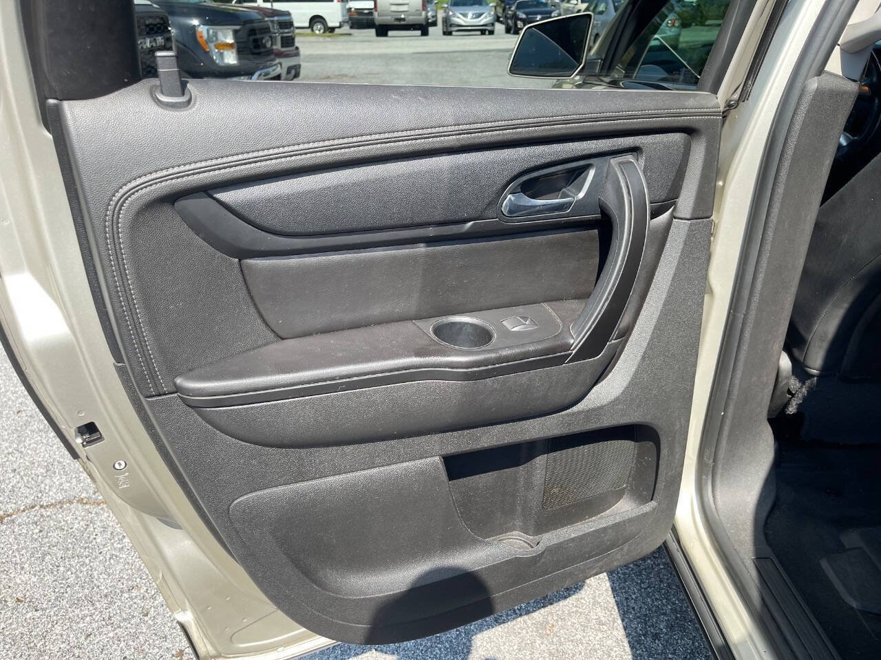 Used 2016 Chevrolet Traverse LT w/ Style and Technology Package FWD image 20