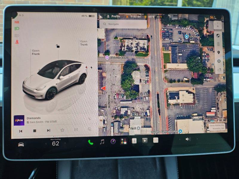 Used 2022 Tesla Model Y Long Range AWD/4WD image 42