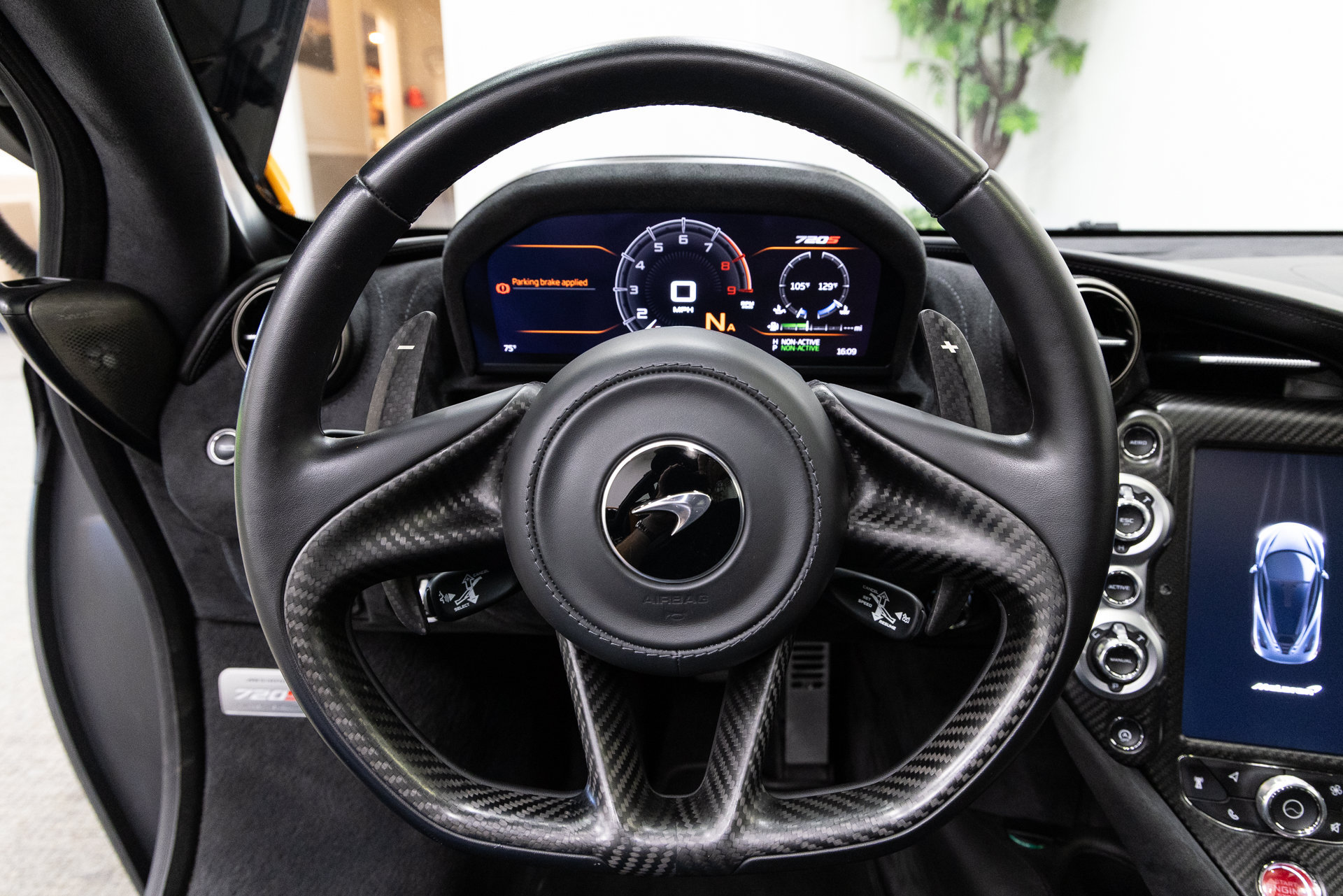Used 2019 McLaren 720S Performance RWD image 15