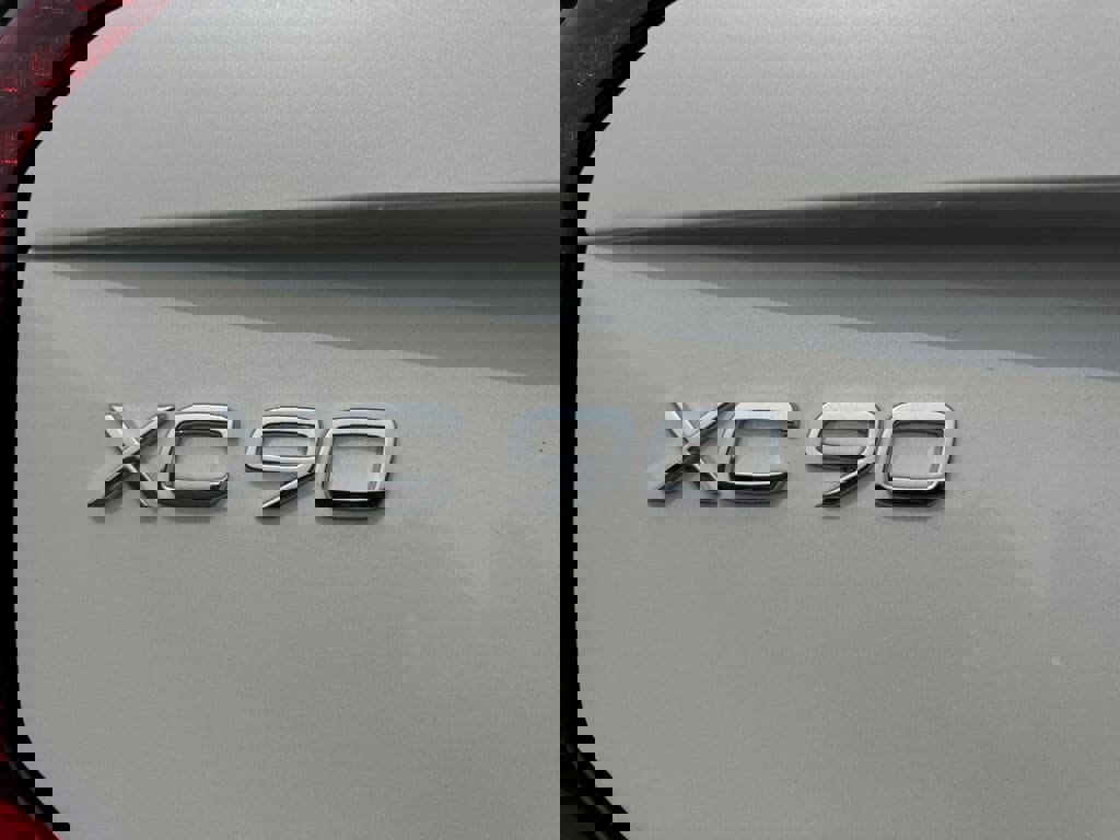 New 2026 Volvo XC90 T8 Ultra w/ Protection Package Premier image 8