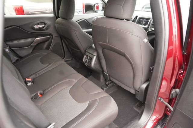 Used 2020 Jeep Cherokee Latitude image 14