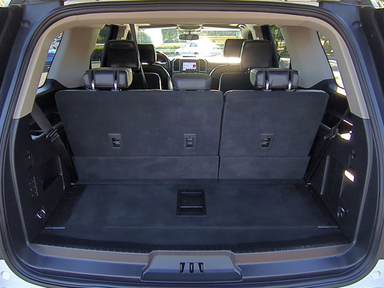 Certified 2021 Ford Expedition Platinum image 13