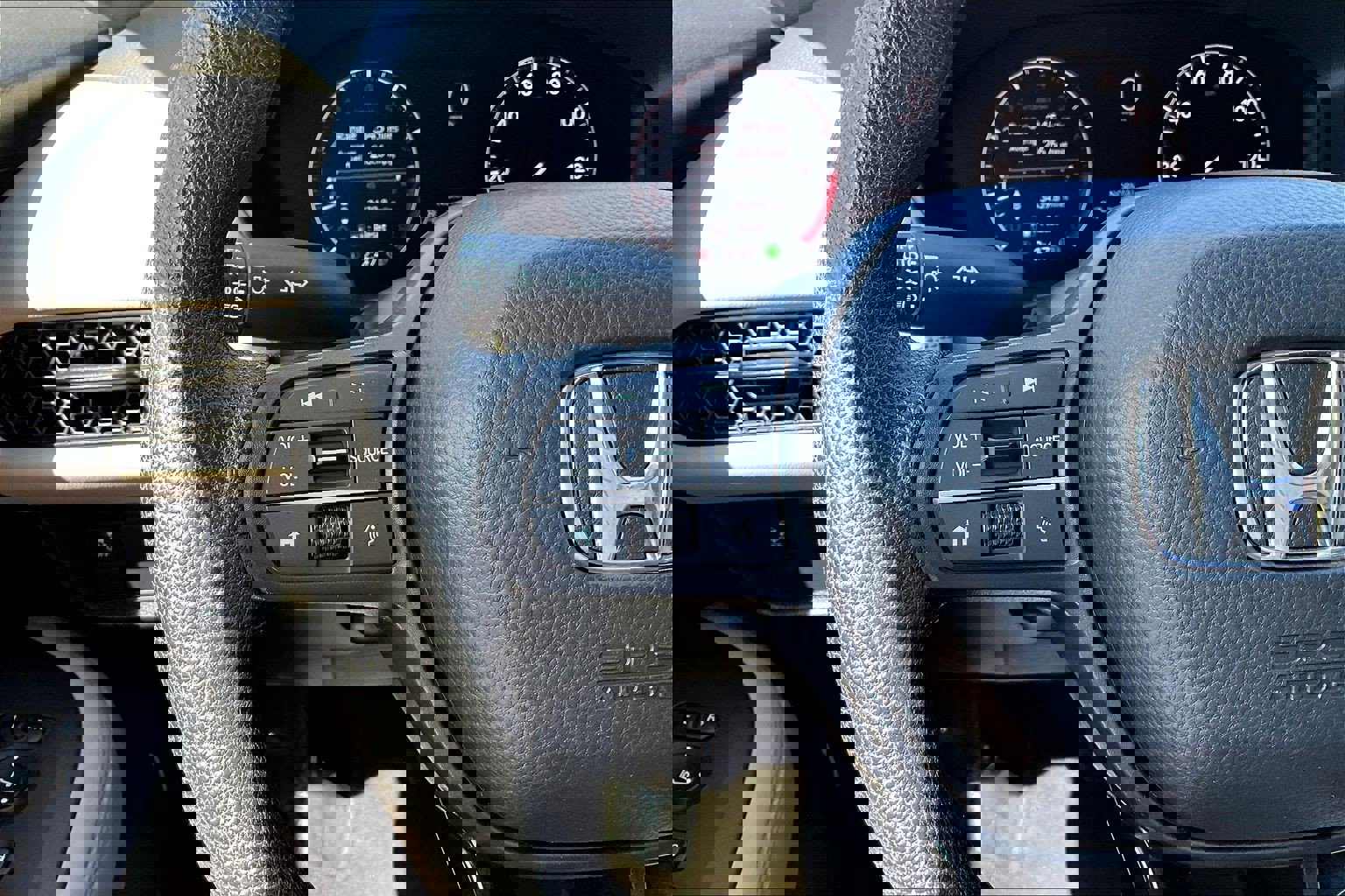 Used 2023 Honda HR-V LX image 11