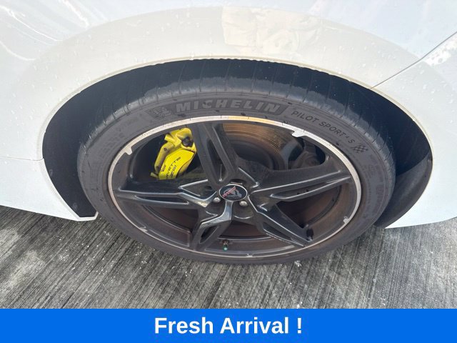 Used 2021 Chevrolet Corvette Stingray Convertible w/ Z51 Performance Package RWD image 17