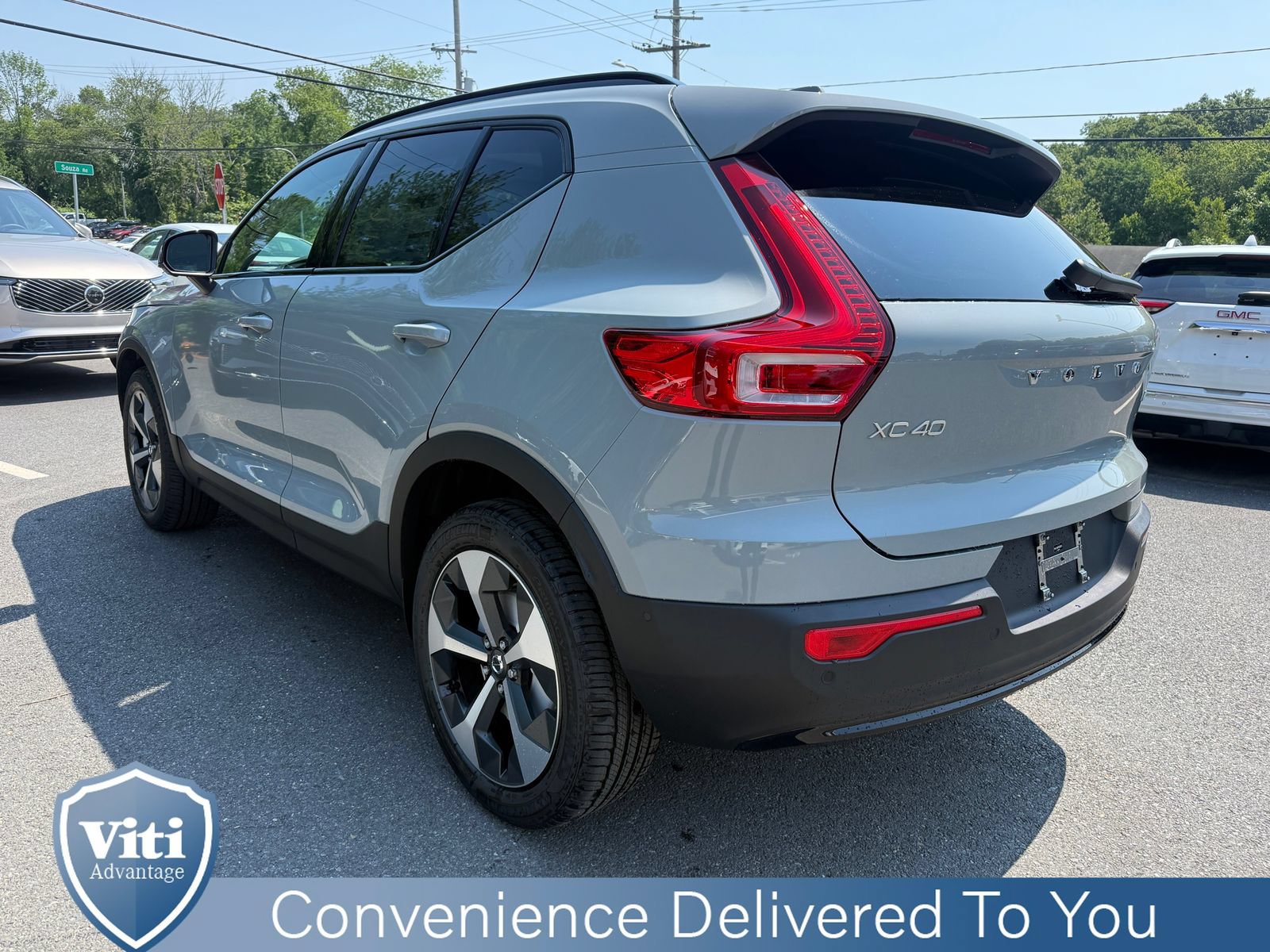New 2026 Volvo XC40 B5 Plus w/ Protection Package Premier AWD/4WD image 6