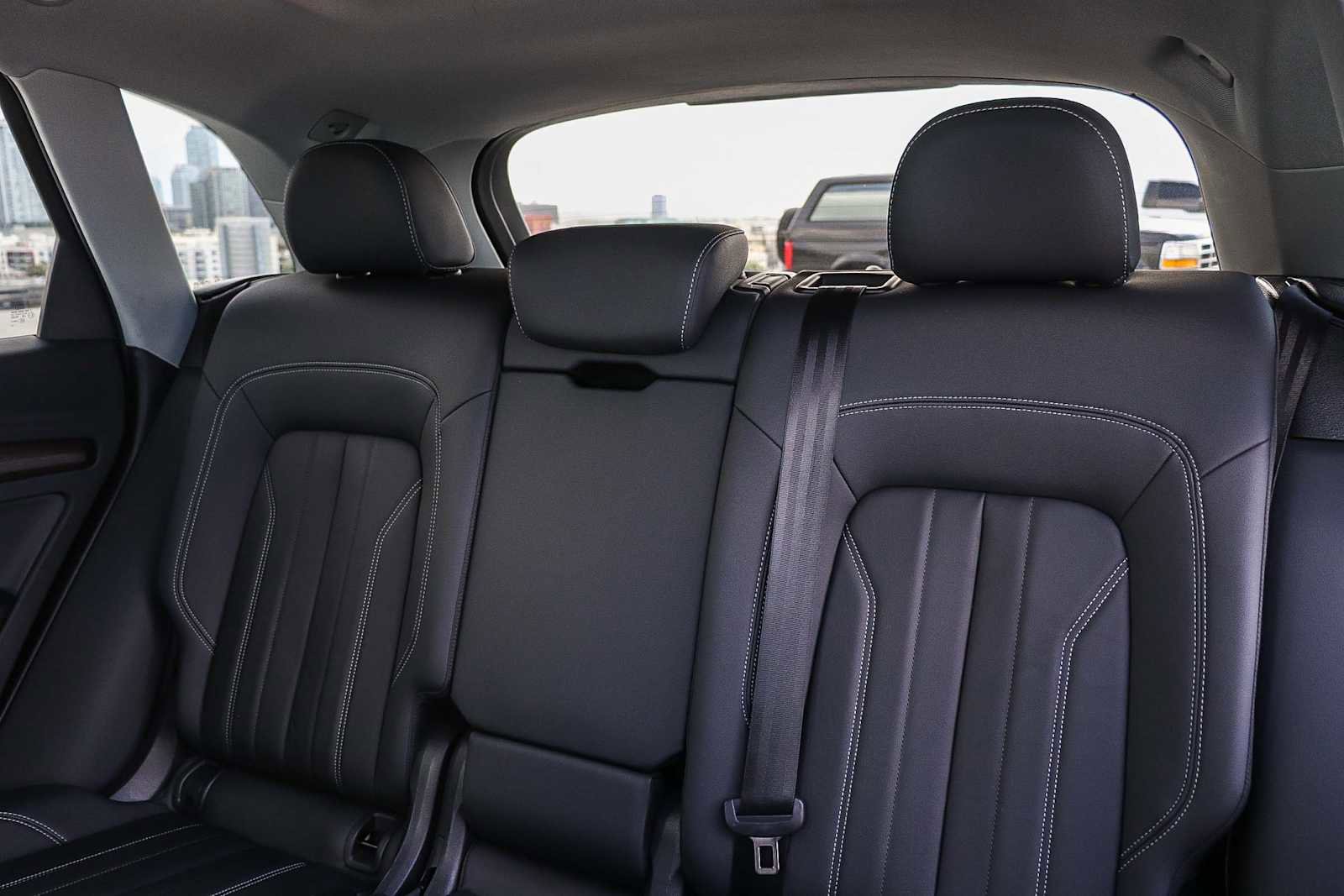 Used 2023 Audi Q5 2.0T Premium w/ Convenience Package AWD/4WD image 25