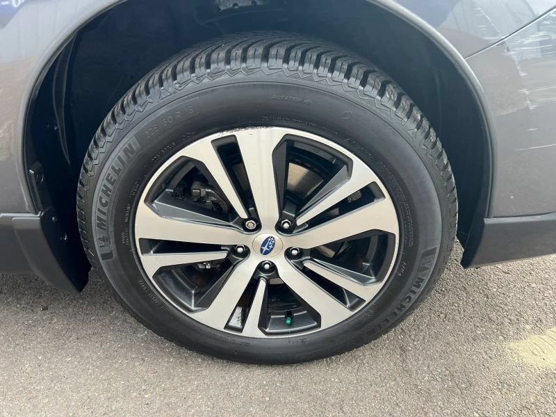 Used 2019 Subaru Outback 2.5i Limited w/ Popular Package #2 AWD/4WD image 5