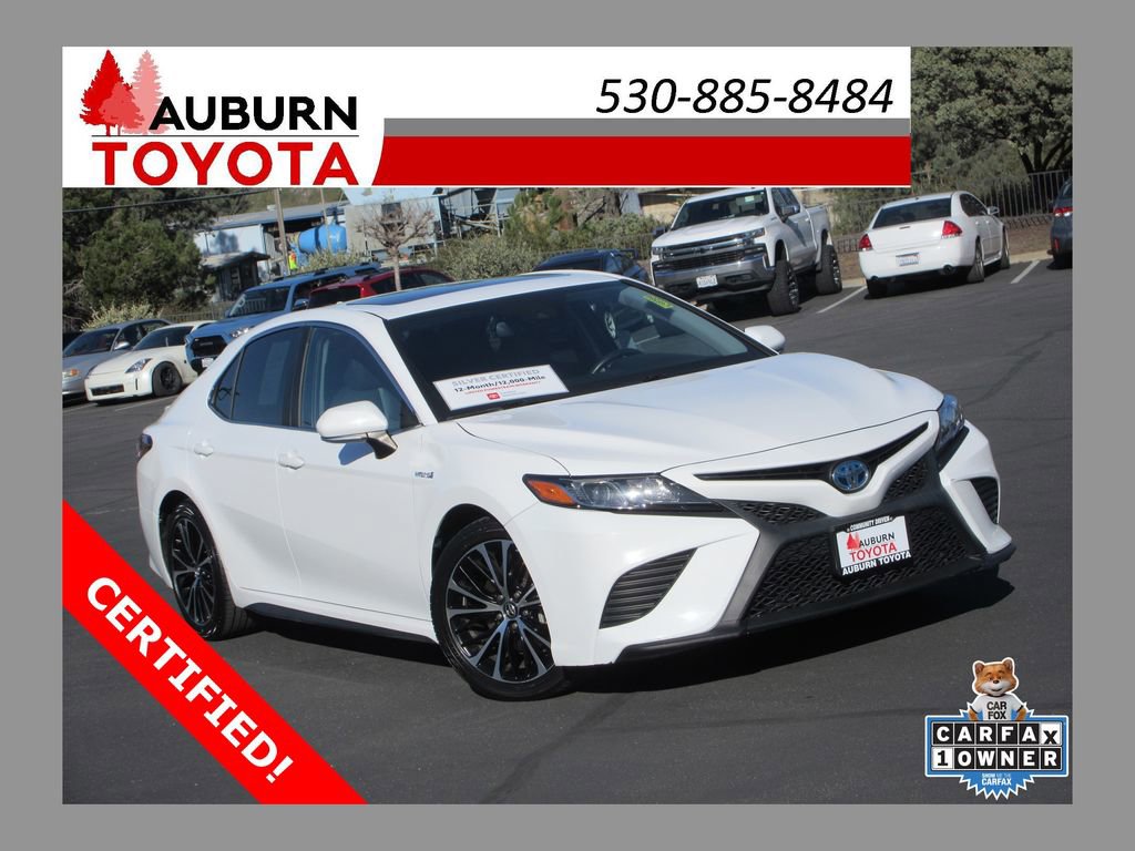 Certified 2018 Toyota Camry SE w/ Audio Package image 1