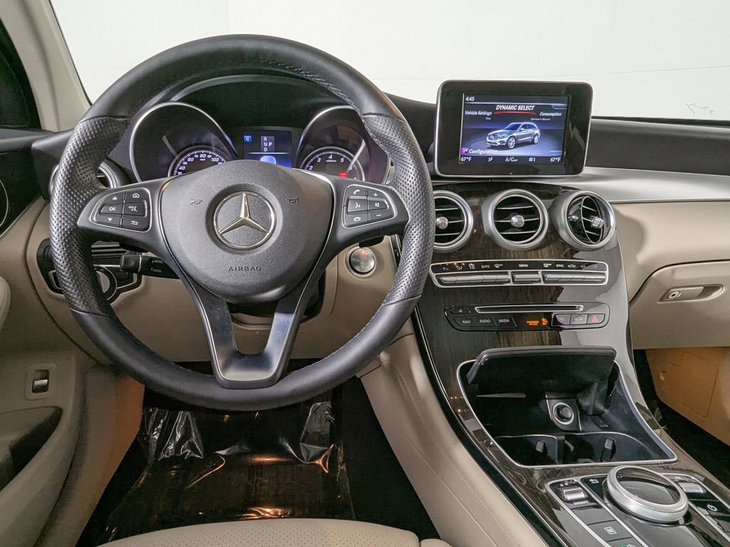 Used 2019 Mercedes-Benz GLC 300 4MATIC image 18