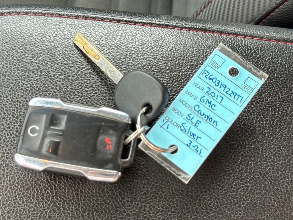 Used 2017 GMC Canyon SLE w/ All Terrain Package image 44