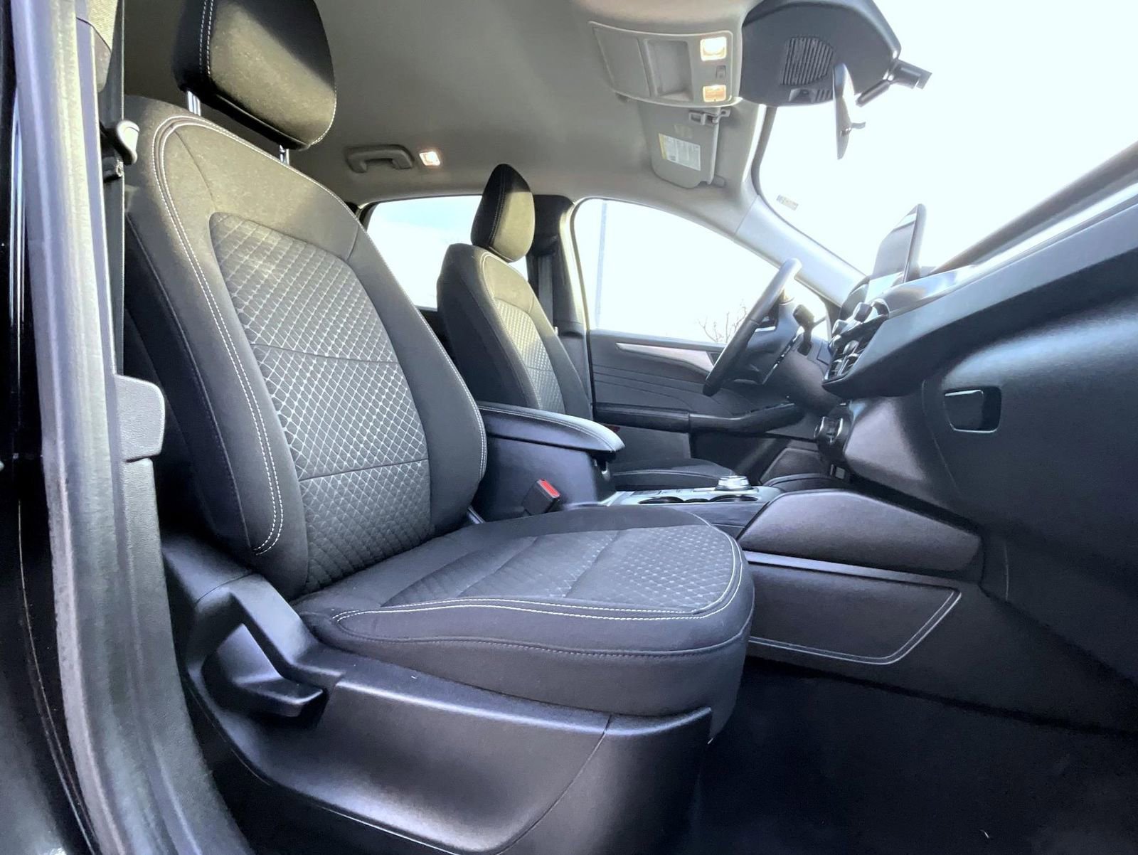 Used 2023 Ford Escape Active image 16