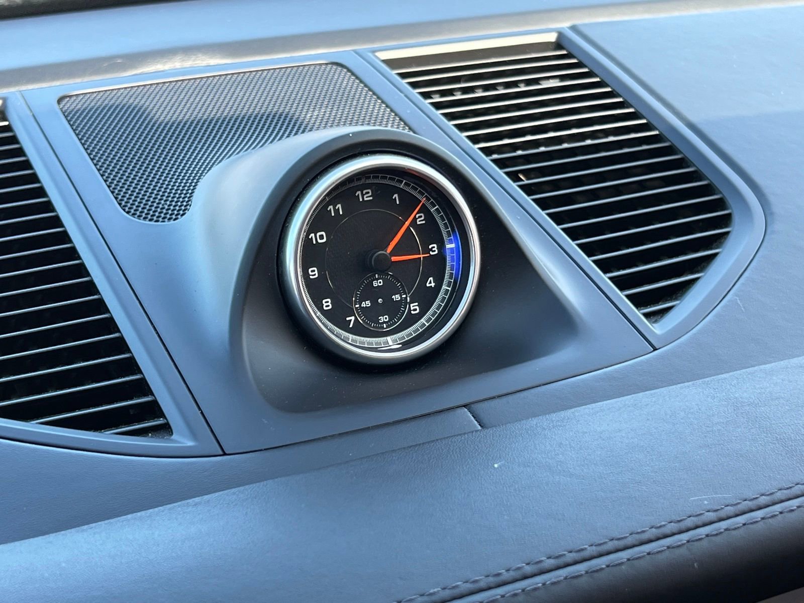 Used 2017 Porsche Macan Turbo image 24