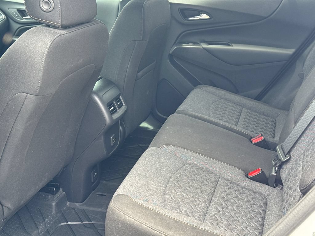 Used 2024 Chevrolet Equinox LT FWD image 23