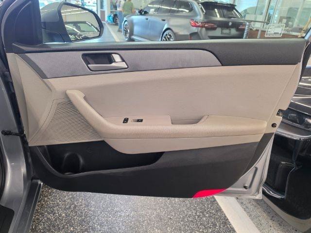 Used 2017 Hyundai Sonata SE FWD image 26