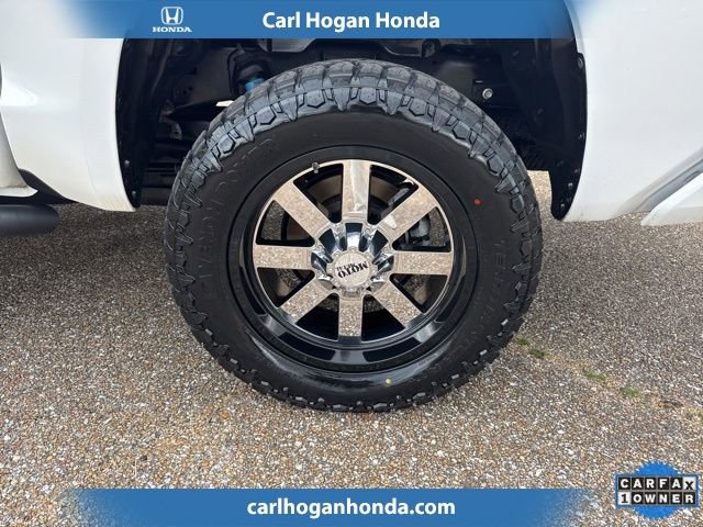 Used 2019 Toyota Tundra Limited w/ Limited Premium Package image 9