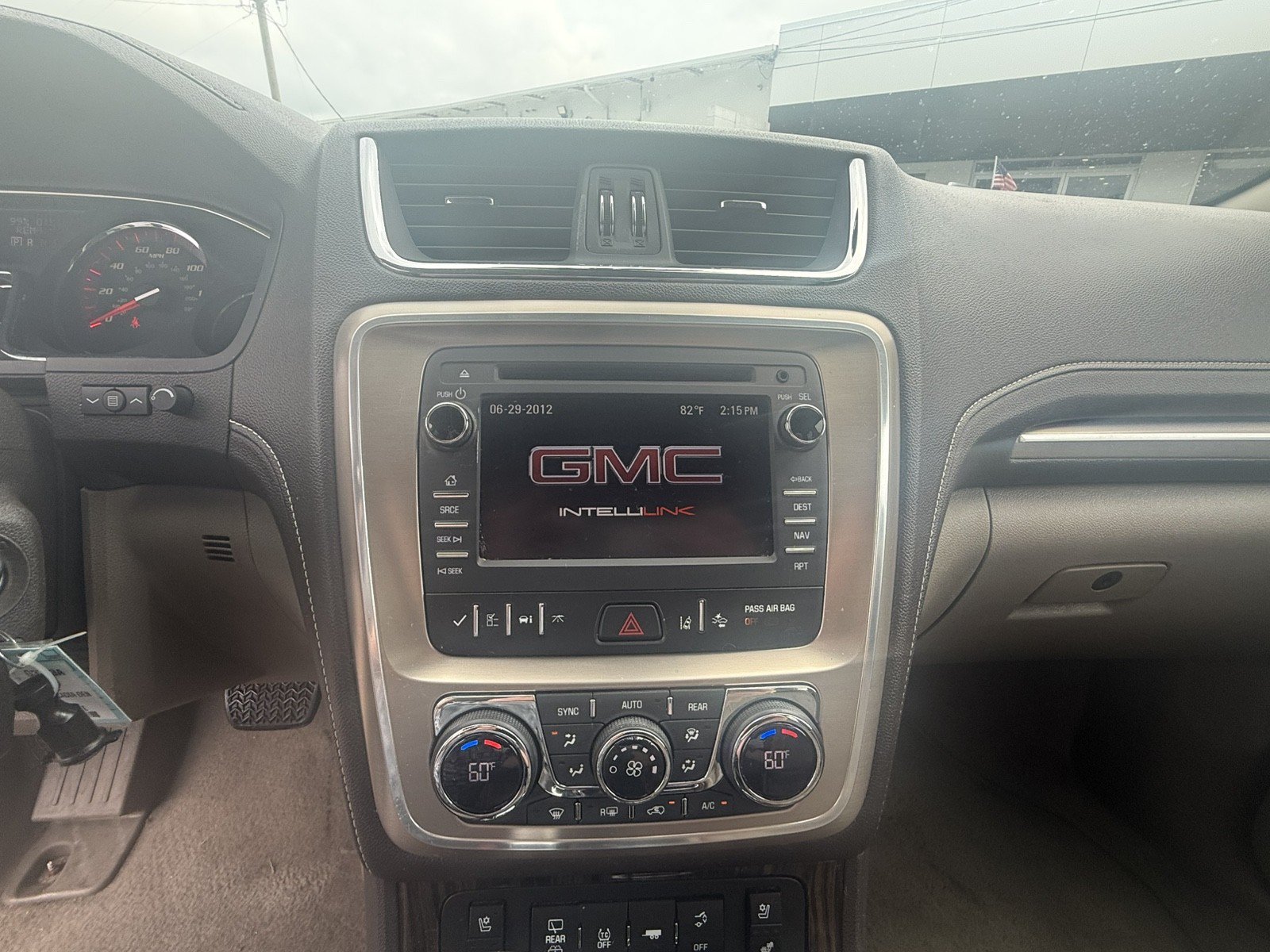 Used 2016 GMC Acadia Denali FWD image 11