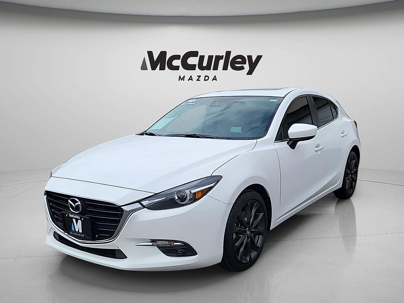 Used 2017 MAZDA MAZDA3 Grand Touring w/ Premium Equipment Package FWD image 3