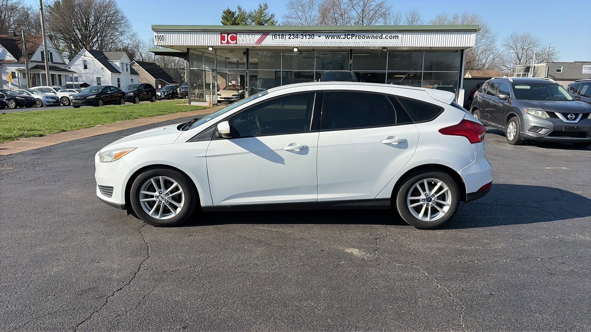 Used 2017 Ford Focus SE image 8