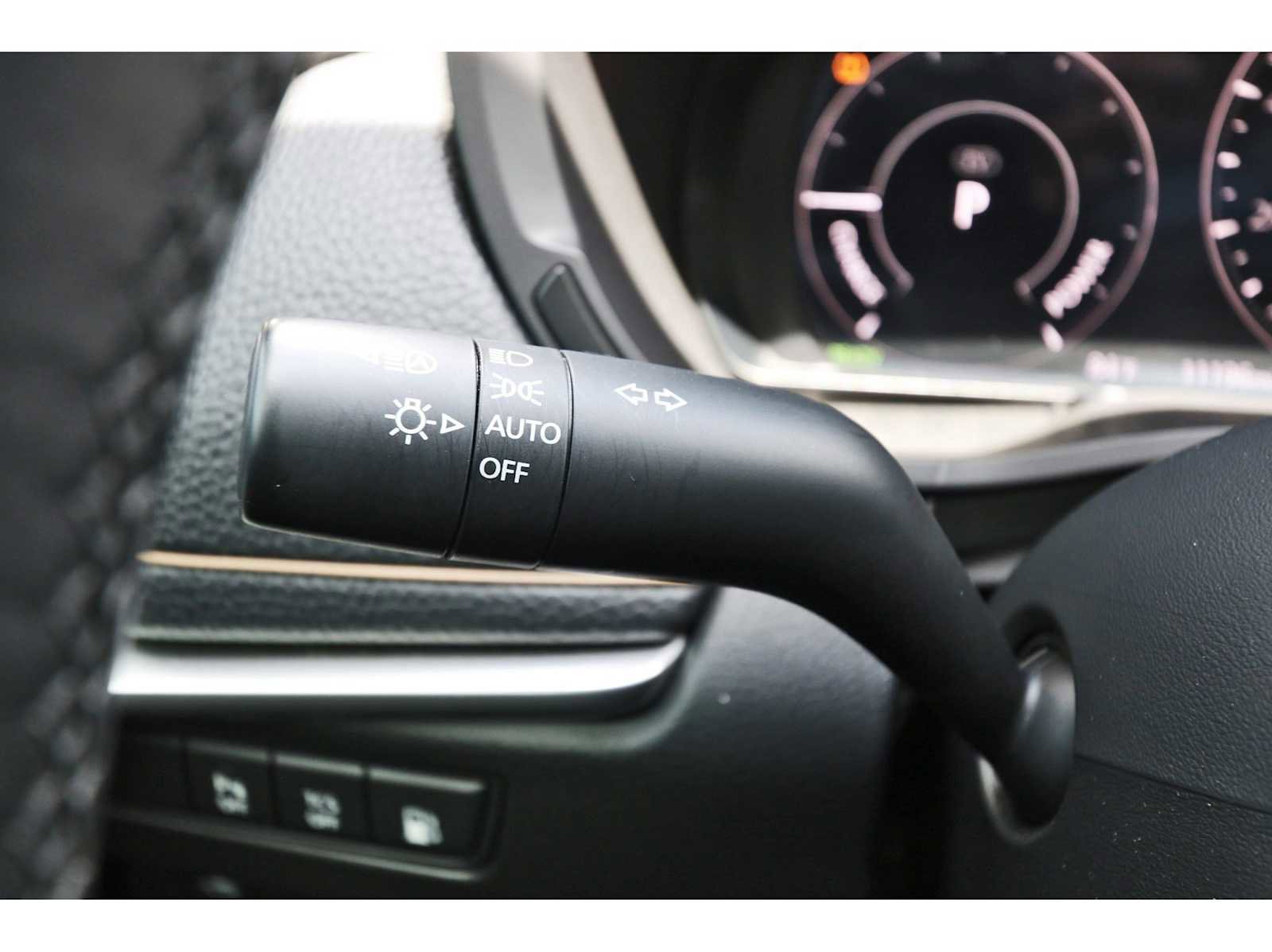 Used 2025 MAZDA CX-90 Plug-In Hybrid w/ Preferred image 18