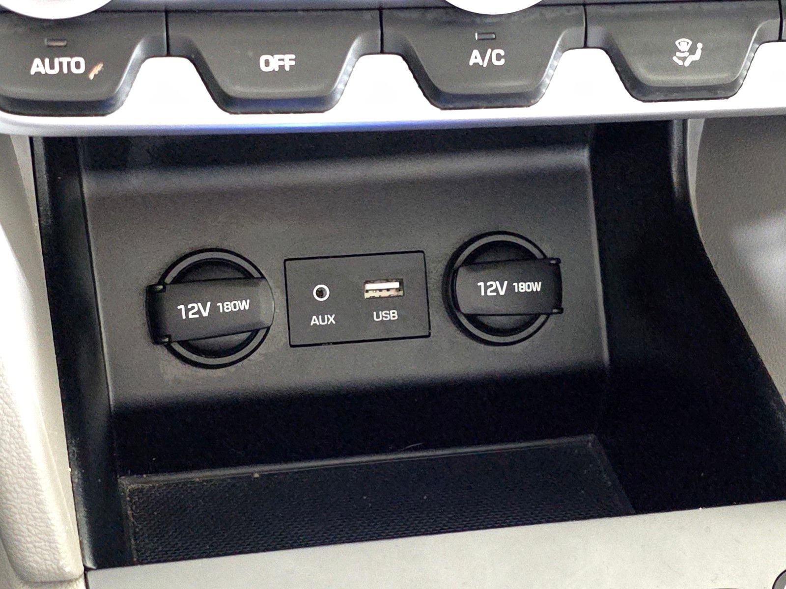 Used 2020 Hyundai Elantra Value Edition image 28