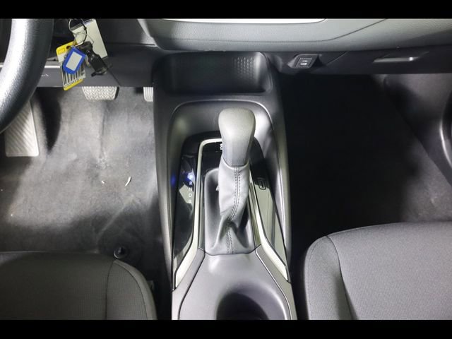 Used 2025 Toyota Corolla LE image 29