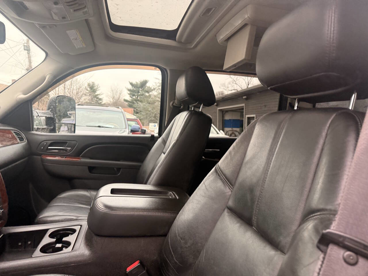 Used 2011 Chevrolet Silverado 2500 LTZ image 14