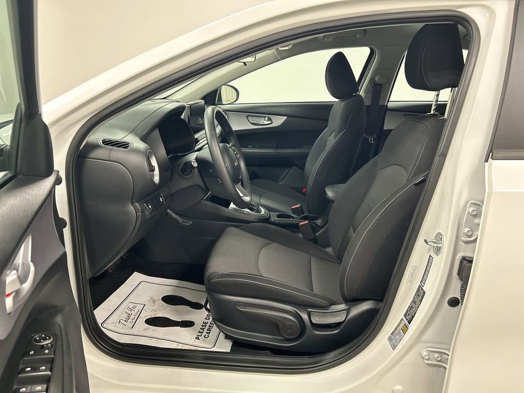 Certified 2024 Kia Forte LXS image 9