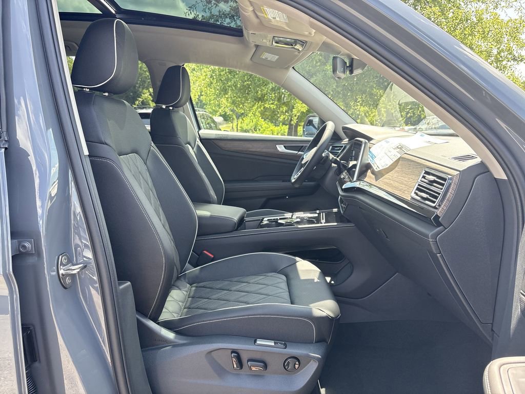 New 2025 Volkswagen Atlas SEL Premium R-Line image 22