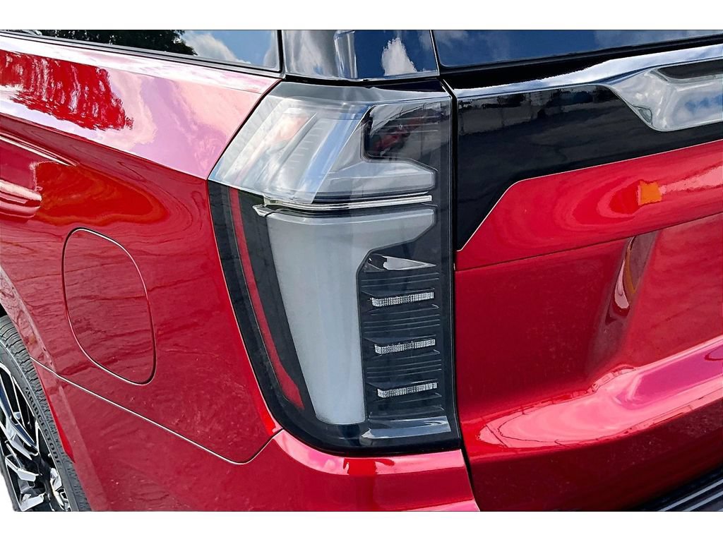 New 2026 Chevrolet Suburban High Country AWD/4WD image 40