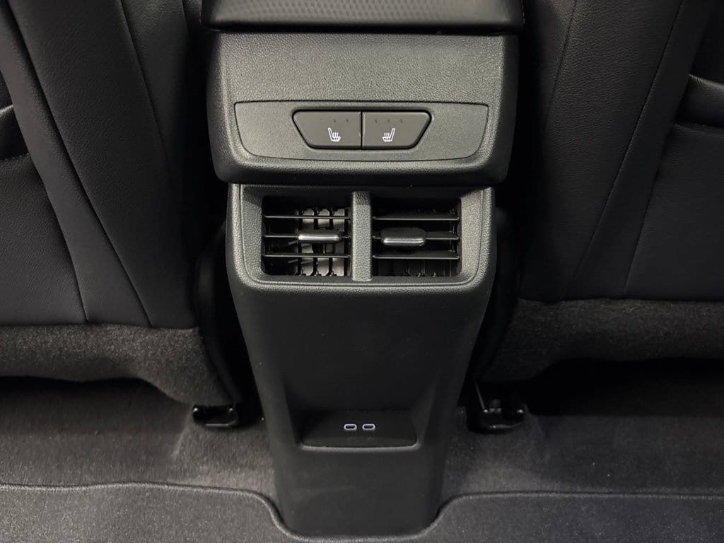 New 2026 Chevrolet Equinox RS w/ Convenience Package III FWD image 22