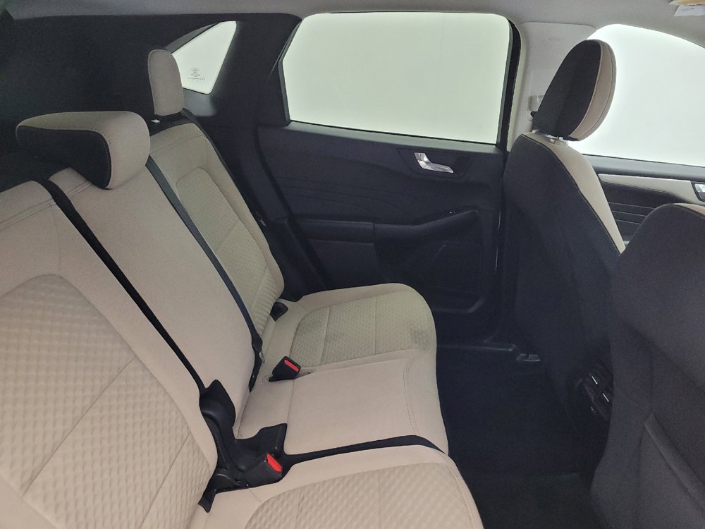 Used 2021 Ford Escape SE FWD image 19