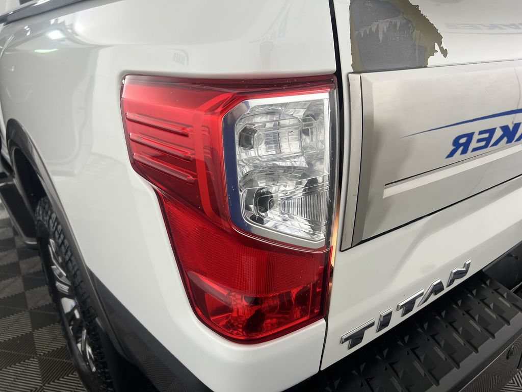 Used 2018 Nissan Titan Platinum Reserve w/ Platinum Utility Package AWD/4WD image 30
