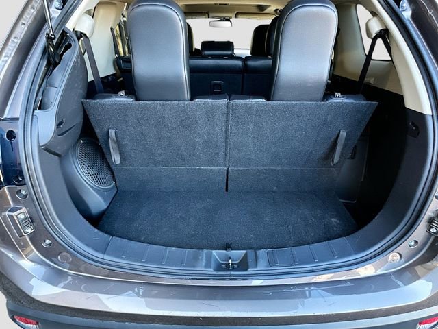 Used 2017 Mitsubishi Outlander SEL image 28