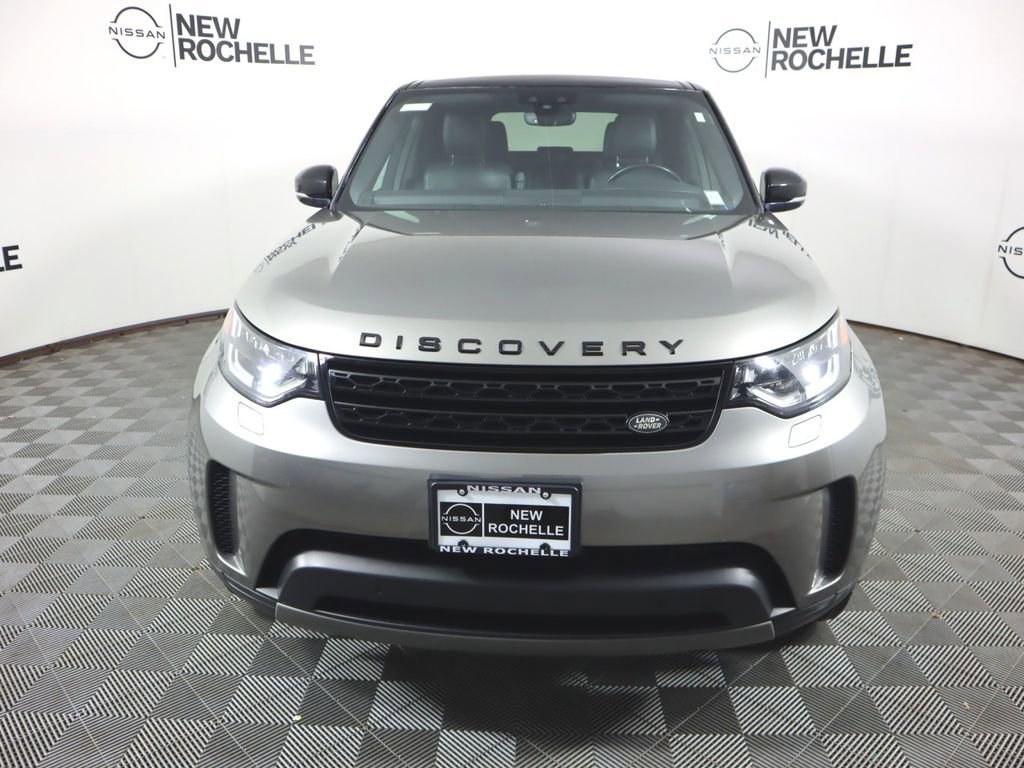 Used 2020 Land Rover Discovery SE AWD/4WD image 2