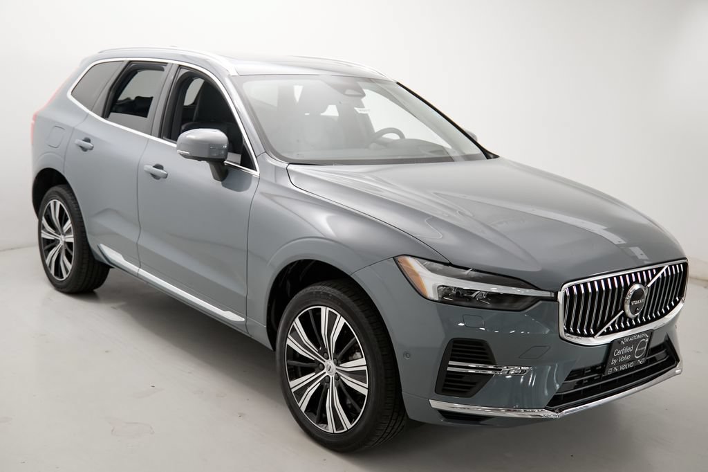 Certified 2023 Volvo XC60 T8 Ultimate w/ Climate Package AWD/4WD image 4