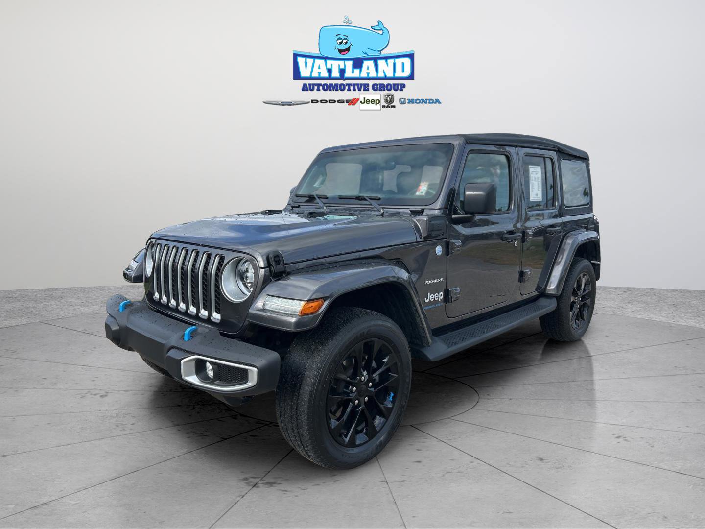 Used 2023 Jeep Wrangler Unlimited Sahara w/ Cold Weather Group image 33