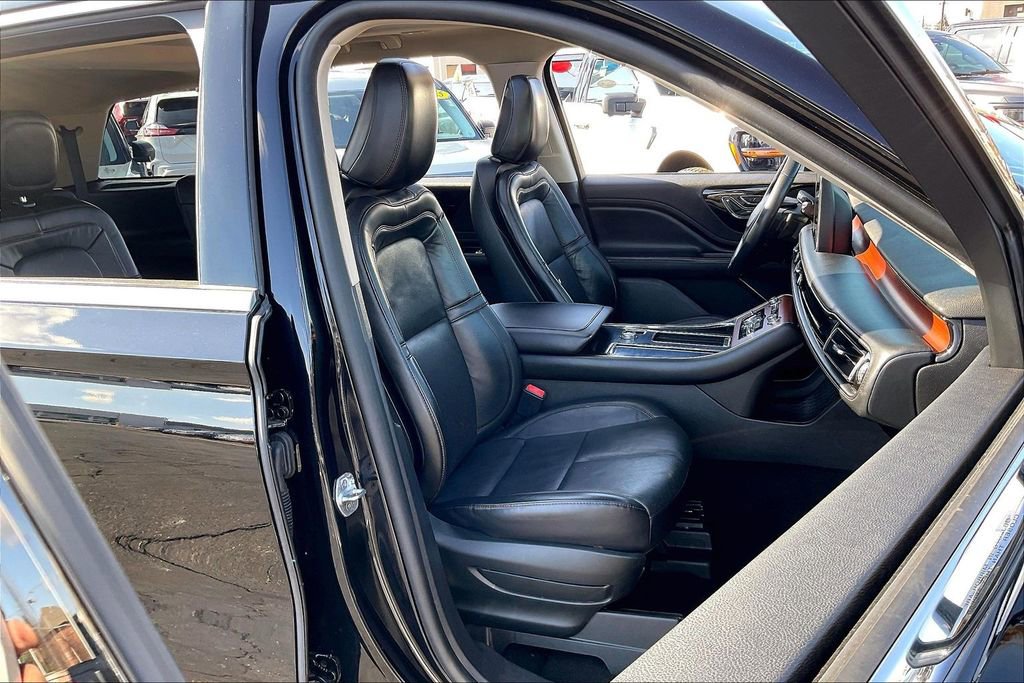 Used 2021 Lincoln Aviator Grand Touring AWD/4WD image 6