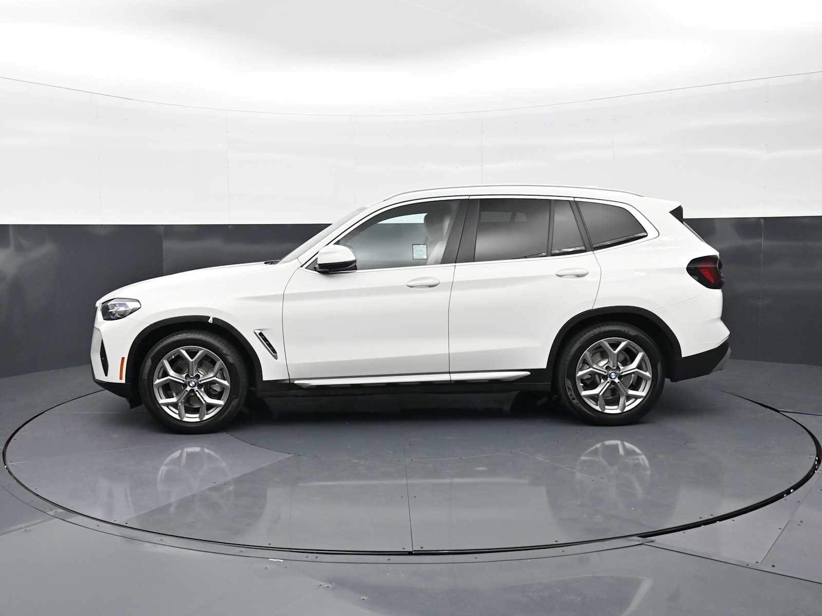 Certified 2023 BMW X3 sDrive30i w/ Convenience Package w/ZPA RWD image 8